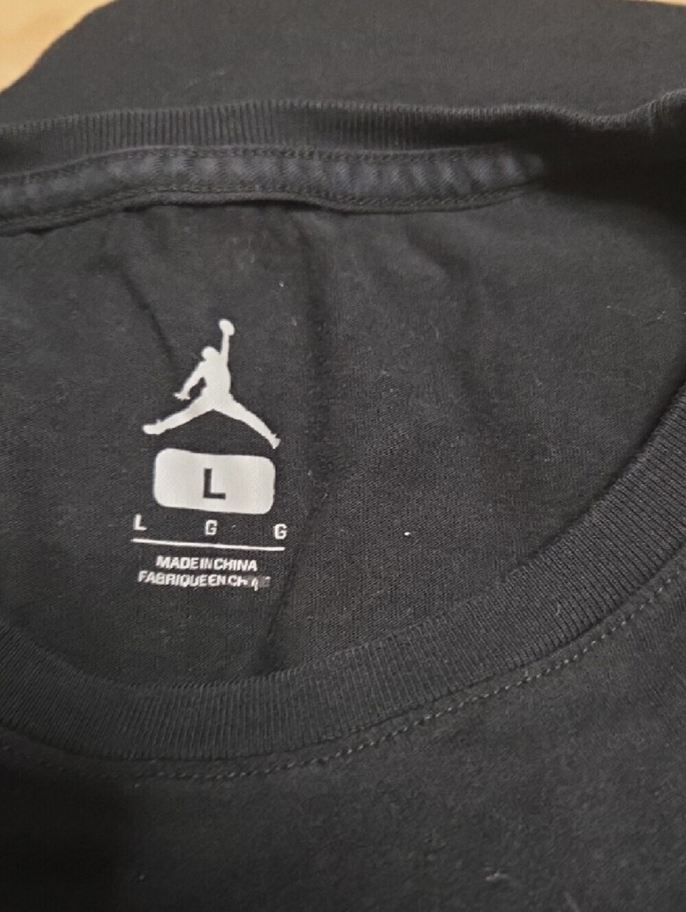 Jordan Black Short Sleeve Tee with Photo Graphic Size Large [1706] - Picture 4 of 6